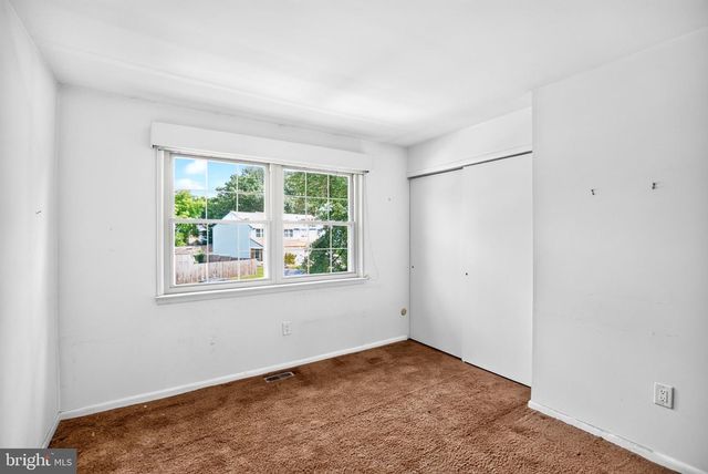 237 FOXWOOD LN, Marlton, NJ 08053