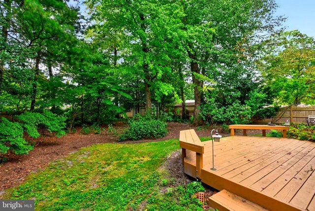 237 FOXWOOD LN, Marlton, NJ 08053