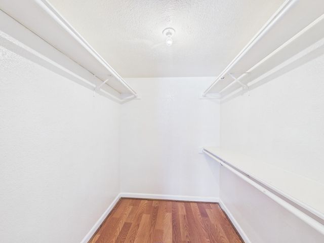 9700 Leawood Boulevard 322, Houston, TX 77099