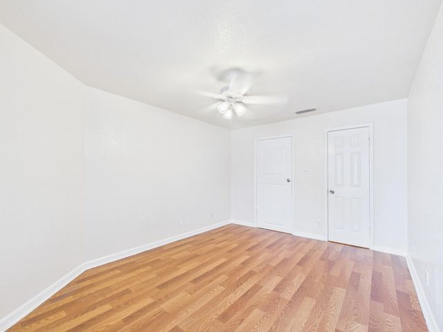 9700 Leawood Boulevard 322, Houston, TX 77099