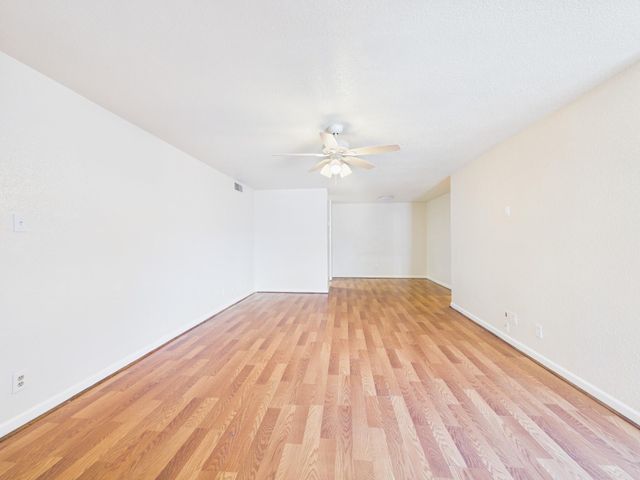 9700 Leawood Boulevard 322, Houston, TX 77099