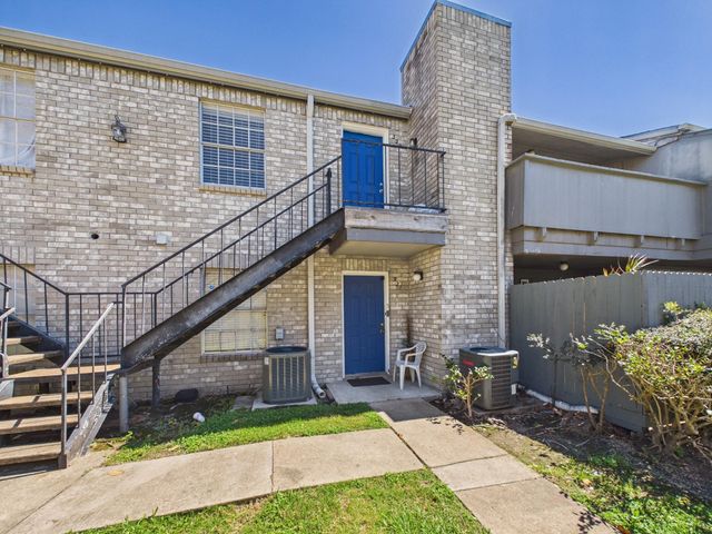 9700 Leawood Boulevard 322, Houston, TX 77099