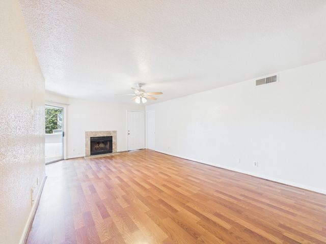 9700 Leawood Boulevard 322, Houston, TX 77099