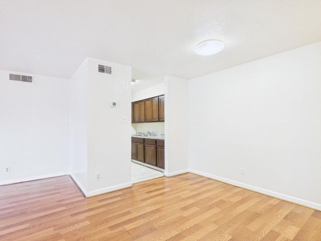 9700 Leawood Boulevard 322, Houston, TX 77099