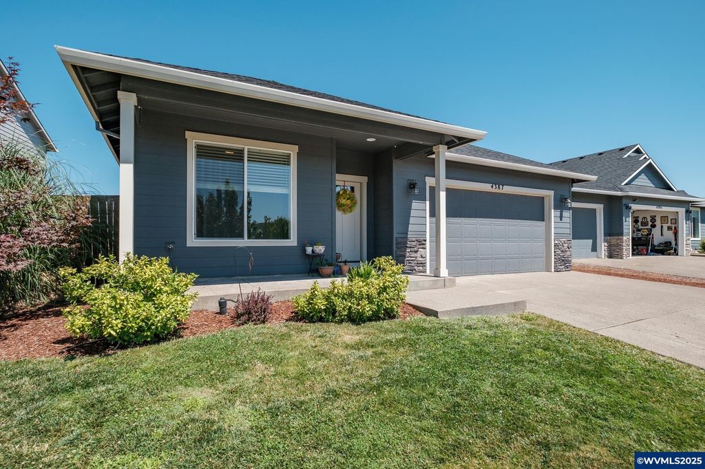 4387 Somerset Dr NE, Albany, OR 97322