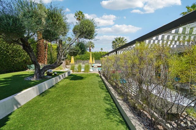 2101 N Berne Drive, Palm Springs, CA 92262