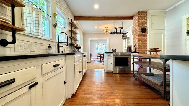 205 Elm Drive, Terrell, TX 75160