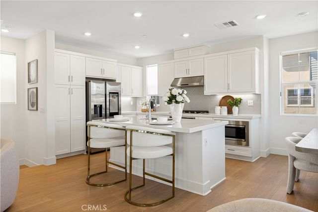 202 Heartland Way, Rancho Mission Viejo, CA 92694