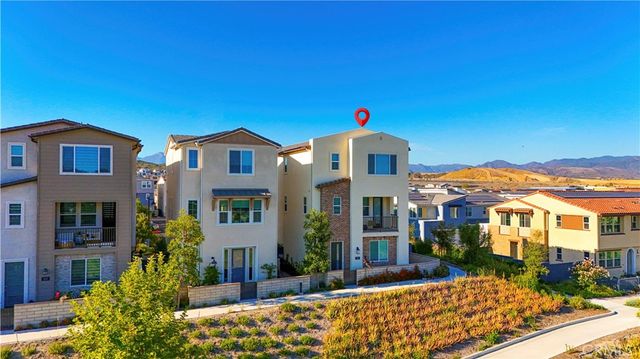 202 Heartland Way, Rancho Mission Viejo, CA 92694