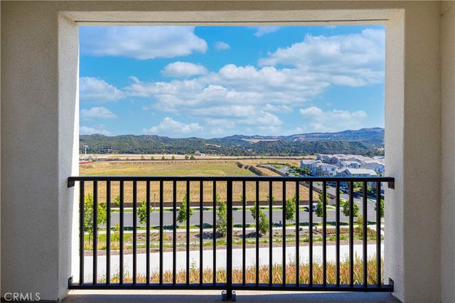 202 Heartland Way, Rancho Mission Viejo, CA 92694