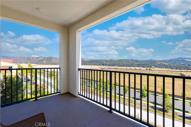 202 Heartland Way, Rancho Mission Viejo, CA 92694