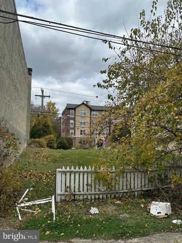 5728 KEMBLE AVE, Philadelphia, PA 19141