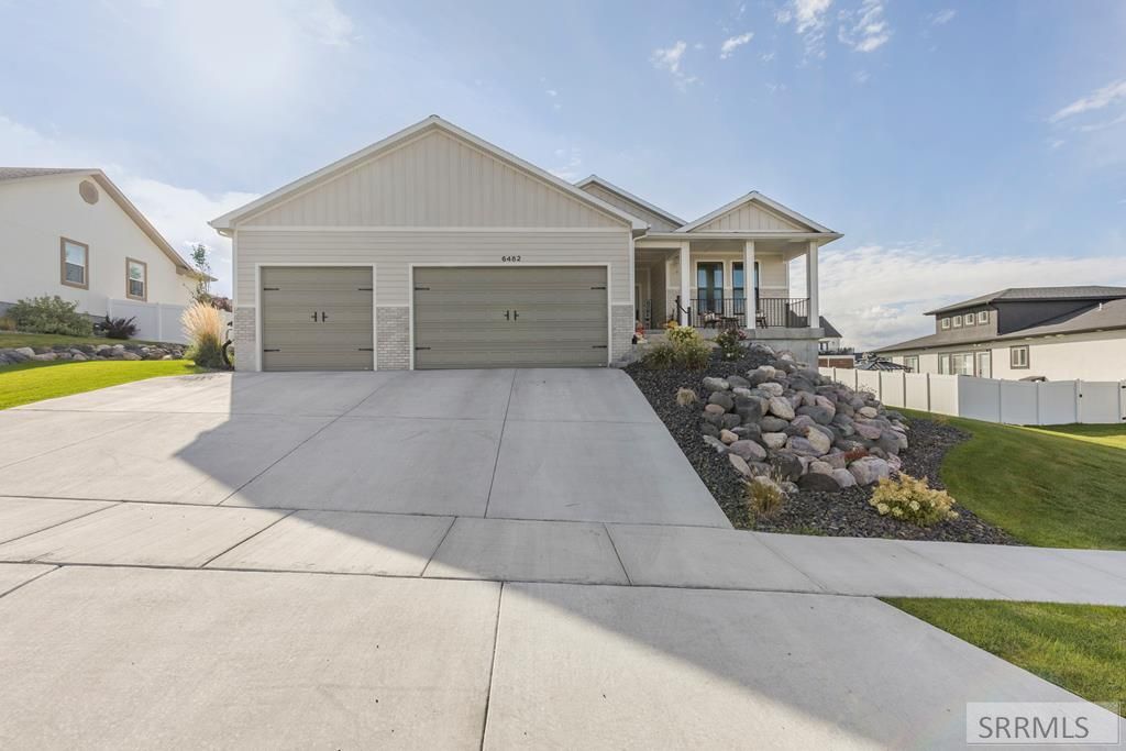 6482 Crown Crescent, Ammon, ID 83406