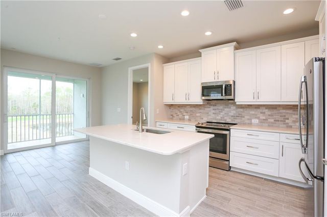 2626 Seychelles CIR 1405, Naples, FL 34112