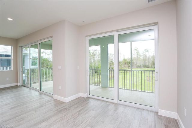 2626 Seychelles CIR 1405, Naples, FL 34112