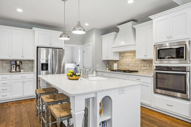 152 Dobson Knob Trl, Nolensville, TN 37135