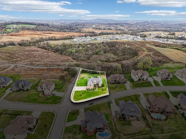 152 Dobson Knob Trl, Nolensville, TN 37135