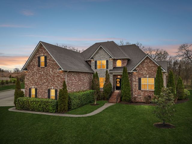 152 Dobson Knob Trl, Nolensville, TN 37135