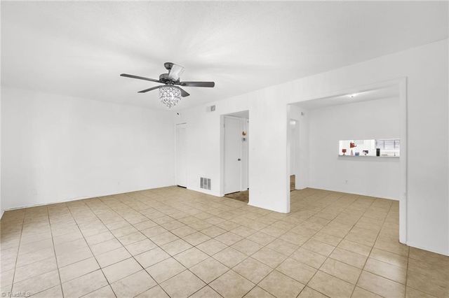 2235 Shadow Valley Road E, High Point, NC 27265