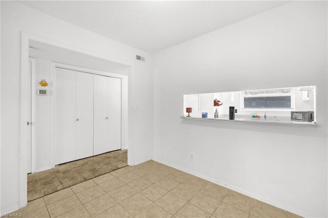 2235 Shadow Valley Road E, High Point, NC 27265