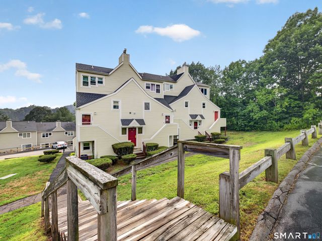 173 Russo Avenue 506, East Haven, CT 06512