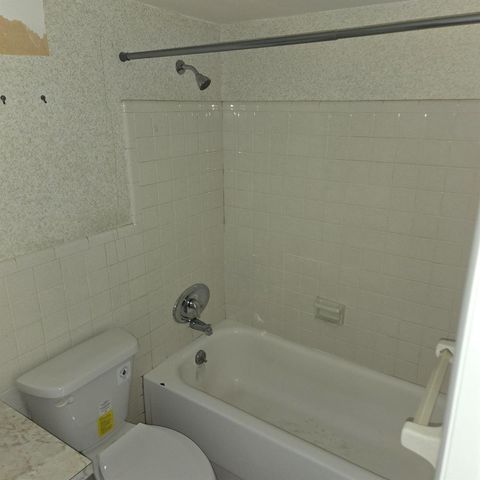 5420 NW 11th Street 202, Plantation, FL 33313