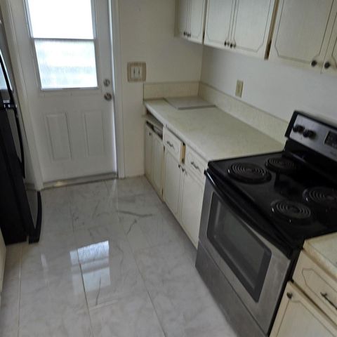 5420 NW 11th Street 202, Plantation, FL 33313
