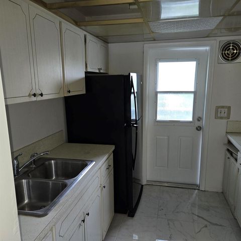 5420 NW 11th Street 202, Plantation, FL 33313