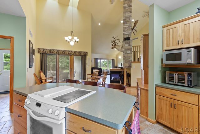 11195 Singer Road, Brooklyn, MI 49230