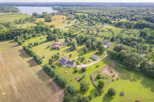 11195 Singer Road, Brooklyn, MI 49230