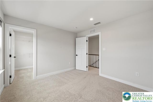 817 Hendon Lane, North Catasauqua Bor, PA 18032
