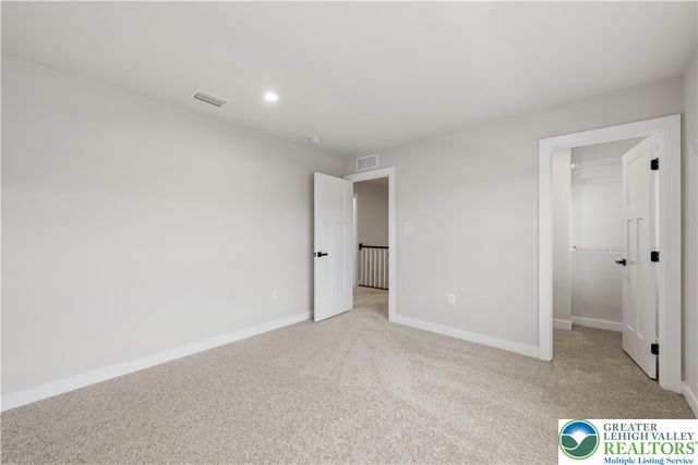 817 Hendon Lane, North Catasauqua Bor, PA 18032