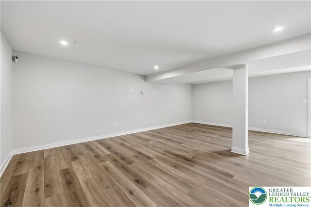 817 Hendon Lane, North Catasauqua Bor, PA 18032