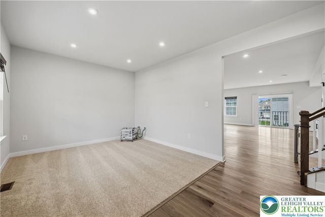 817 Hendon Lane, North Catasauqua Bor, PA 18032