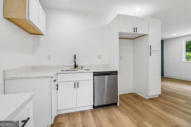 1355 Graymont Drive SW, Atlanta, GA 30310