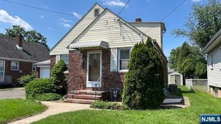 1-28 Plaza Road, Fair Lawn, NJ 07410