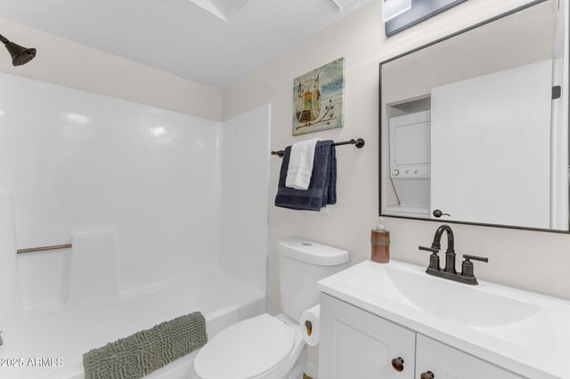 286 W PALOMINO Drive 150, Chandler, AZ 85225