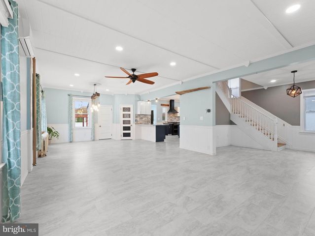 400 2ND ST, Swedesboro, NJ 08085