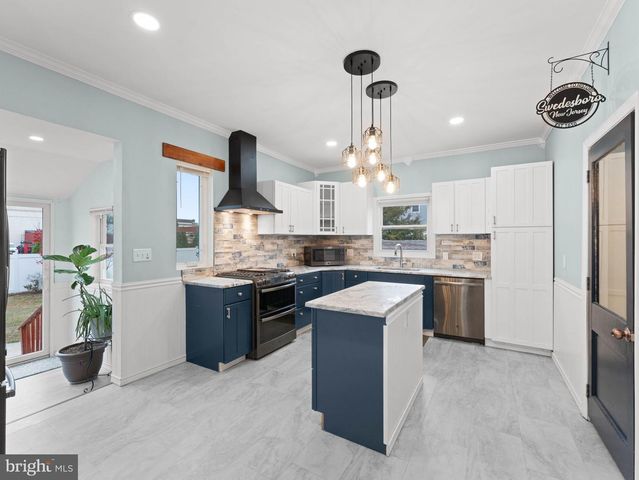 400 2ND ST, Swedesboro, NJ 08085