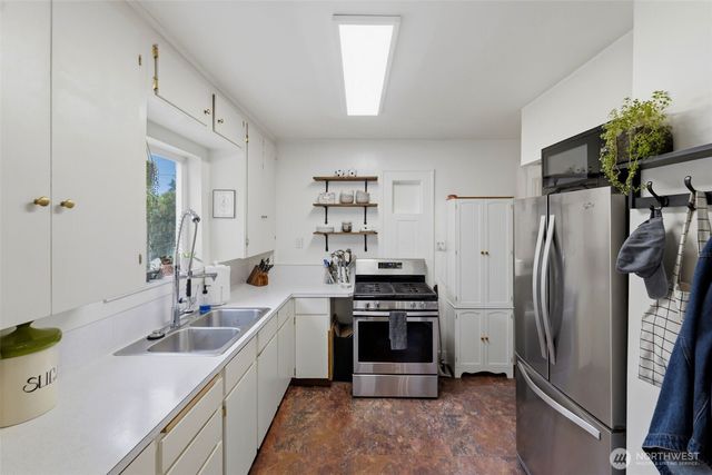 3826 S 8th Street, Tacoma, WA 98405