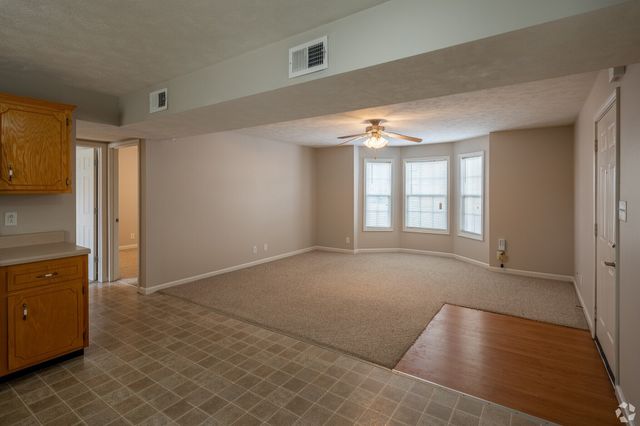 739 Heritage Pointe Cir, Clarksville, TN 37042
