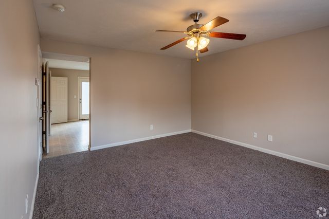 739 Heritage Pointe Cir, Clarksville, TN 37042