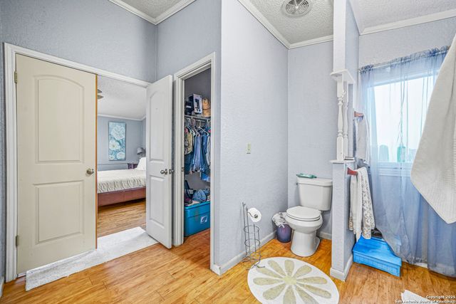 927 County Road 6846, Lytle, TX 78052