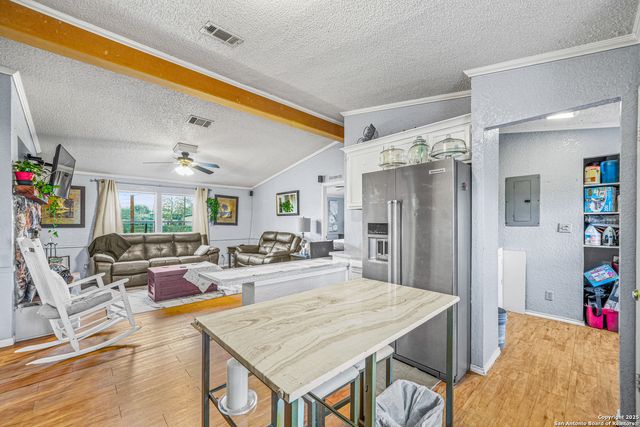 927 County Road 6846, Lytle, TX 78052