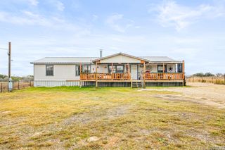 927 County Road 6846, Lytle, TX 78052