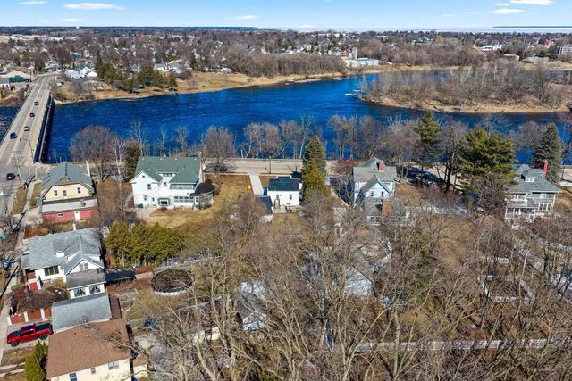 2141 RIVERSIDE AVENUE, Marinette, WI 54143