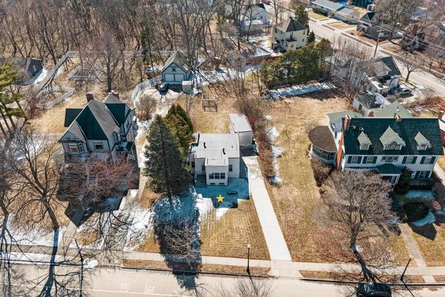 2141 RIVERSIDE AVENUE, Marinette, WI 54143