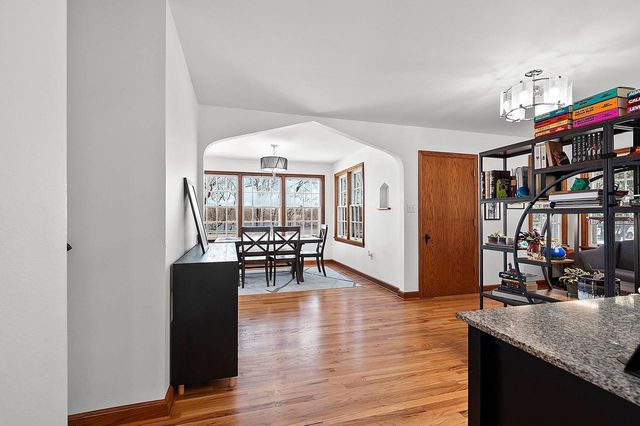 2141 RIVERSIDE AVENUE, Marinette, WI 54143