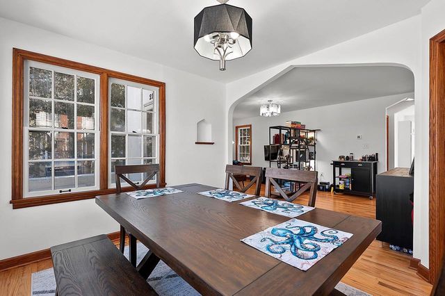 2141 RIVERSIDE AVENUE, Marinette, WI 54143