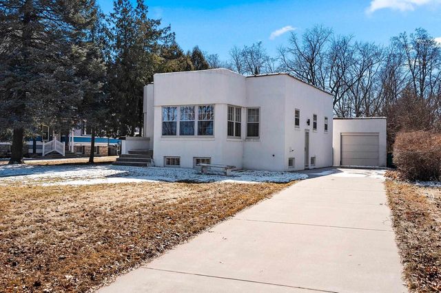 2141 RIVERSIDE AVENUE, Marinette, WI 54143